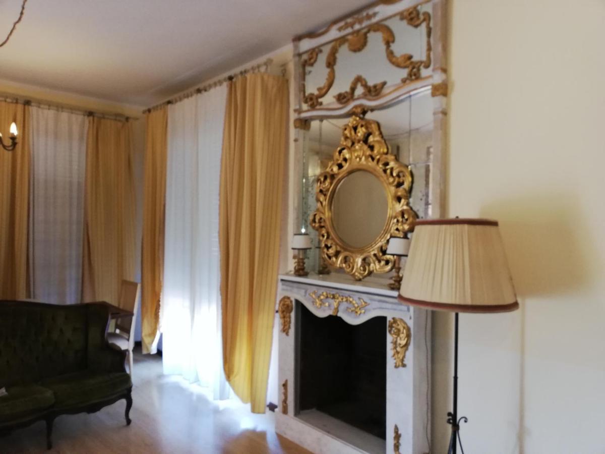 ヴォゲーラ Bellaria Bed & Breakfast エクステリア 写真