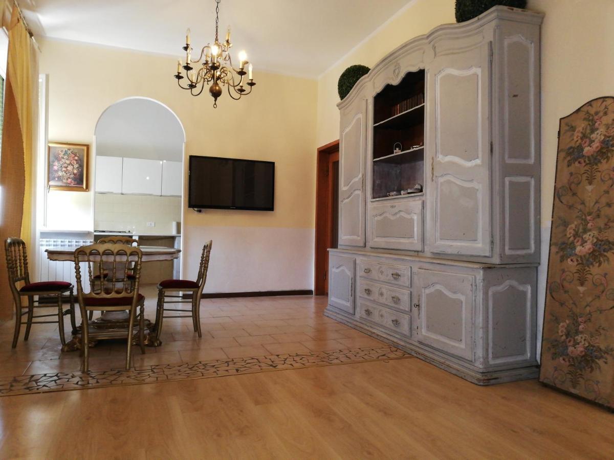 ヴォゲーラ Bellaria Bed & Breakfast エクステリア 写真