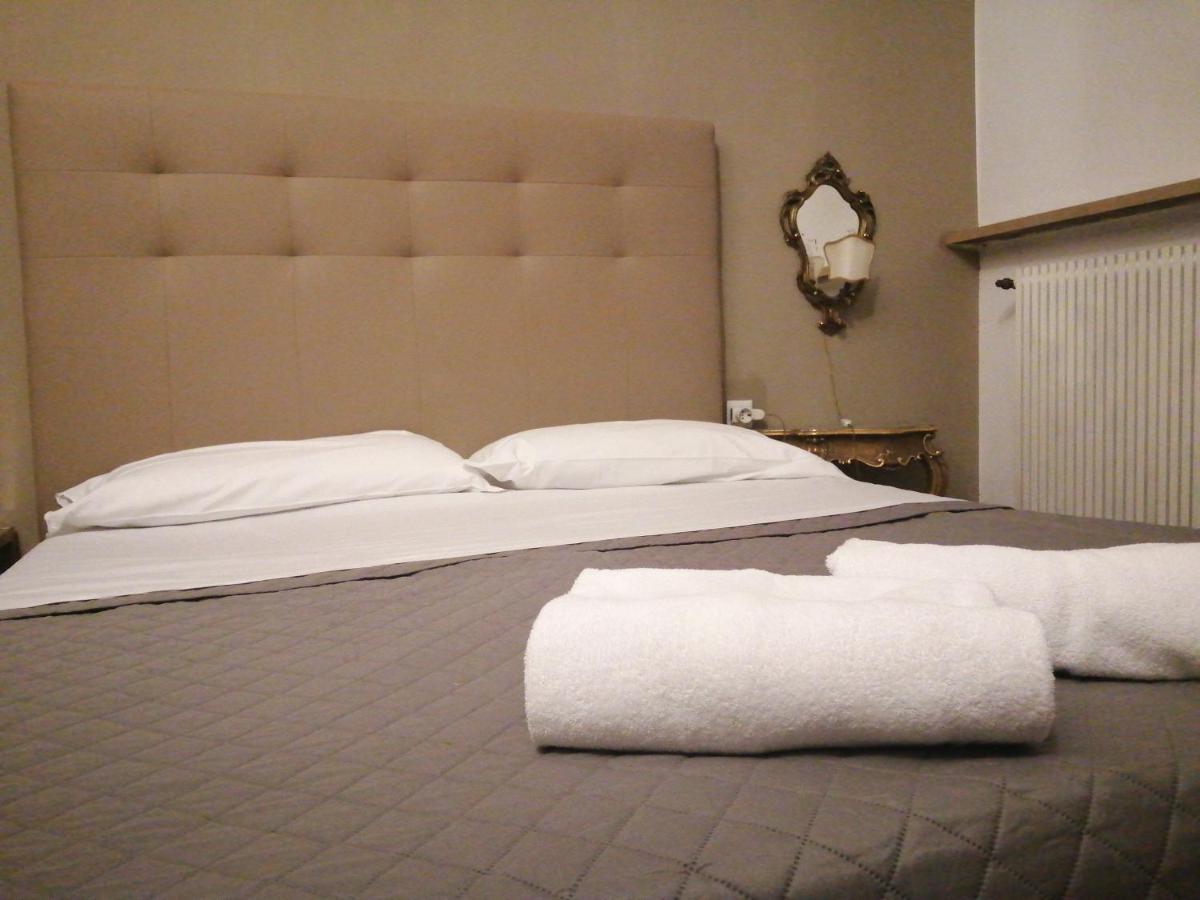 ヴォゲーラ Bellaria Bed & Breakfast エクステリア 写真